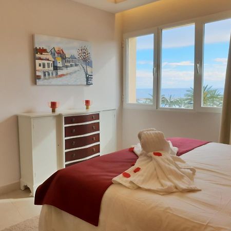 Fantastic Apartment In Front Of The Sea & Marina Estepona Exterior photo